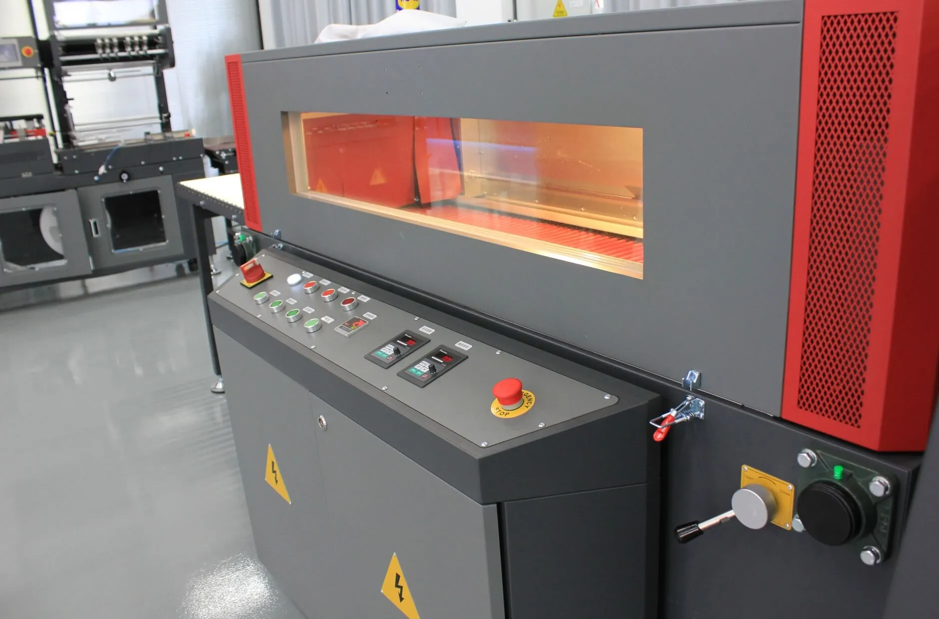 Constant Temperature Shrink Tunnel